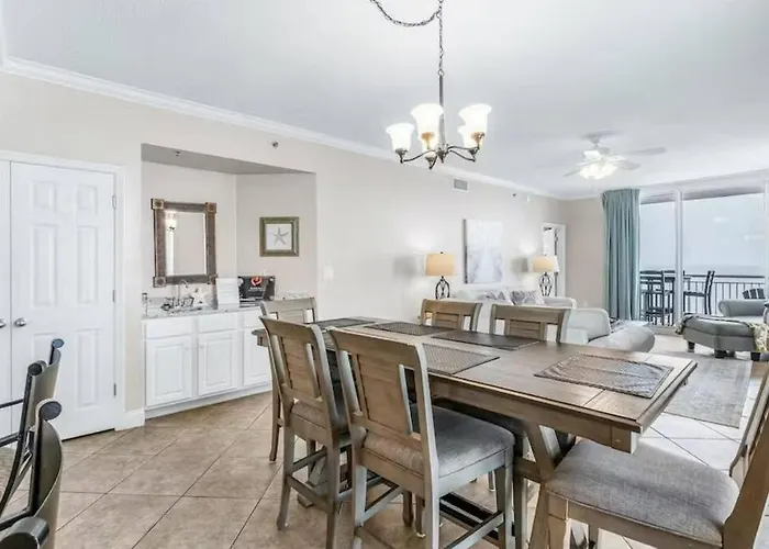 Palacio Unit 1706 Holiday home